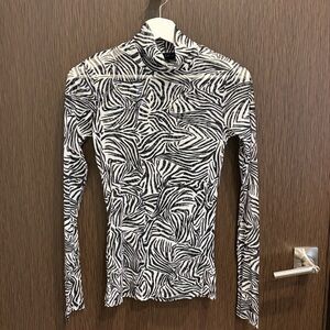 Sanctuary Black and White Zebra Print Top